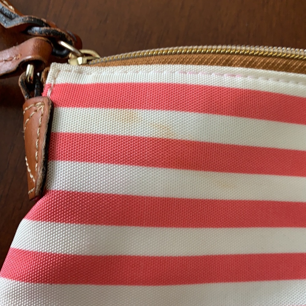 Dooney & Bourke crossbody - Picture 5 of 7